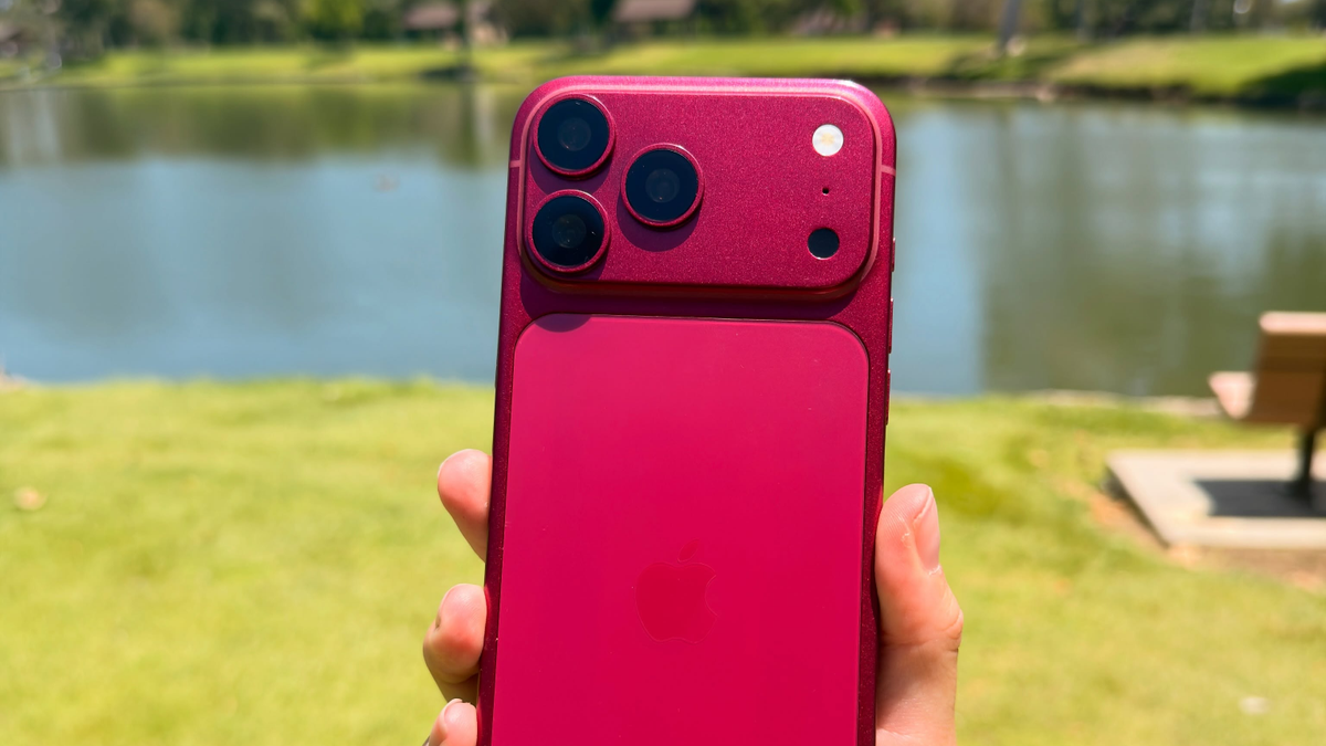 iPhone 18 Pro Max  Dark Cherry 3.png