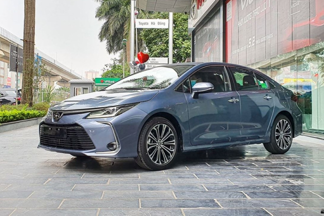 Khai tử xe sedan Toyota Corolla Altis: Khi 'huyền thoại' gục ngã trước thời cuộc