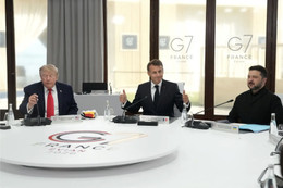 Tổng thống Mỹ, Pháp và Ukraine gặp nhau bên lề Hội nghị G7