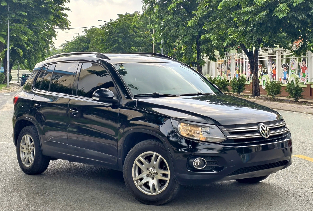 Từng bán giá 1,4 tỷ, Volkswagen Tiguan 12 năm tuổi hạ còn 260 triệu có đáng mua?