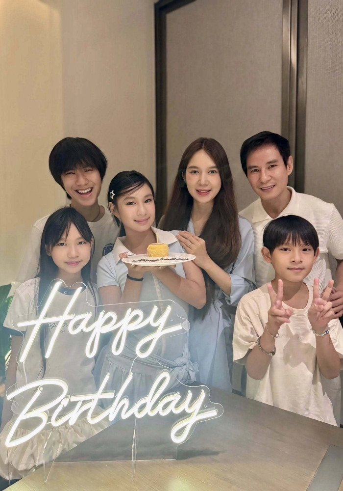 batch_ly ha i minh ha con ga i8 1781629500.jpg