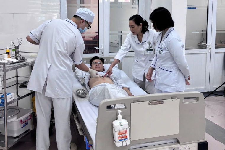 Bệnh viện Bạch Mai đề xuất lập trung tâm chăm sóc người cao tuổi chuẩn Đức