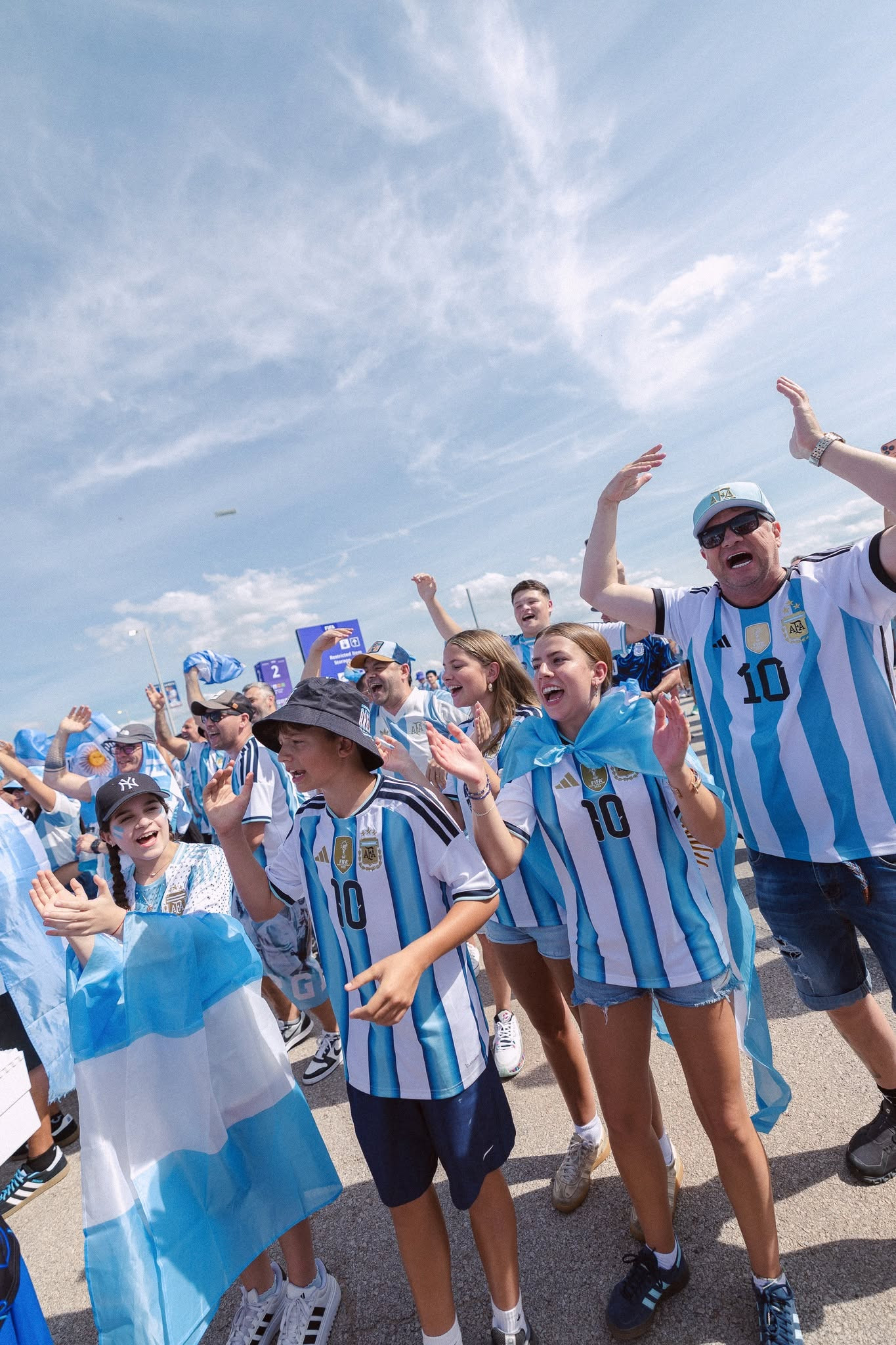 https://vms-files.vietnamnet.vn/vps_images_publish/000001/000003/2026/6/17/cdv-argentina-2-569.jpg