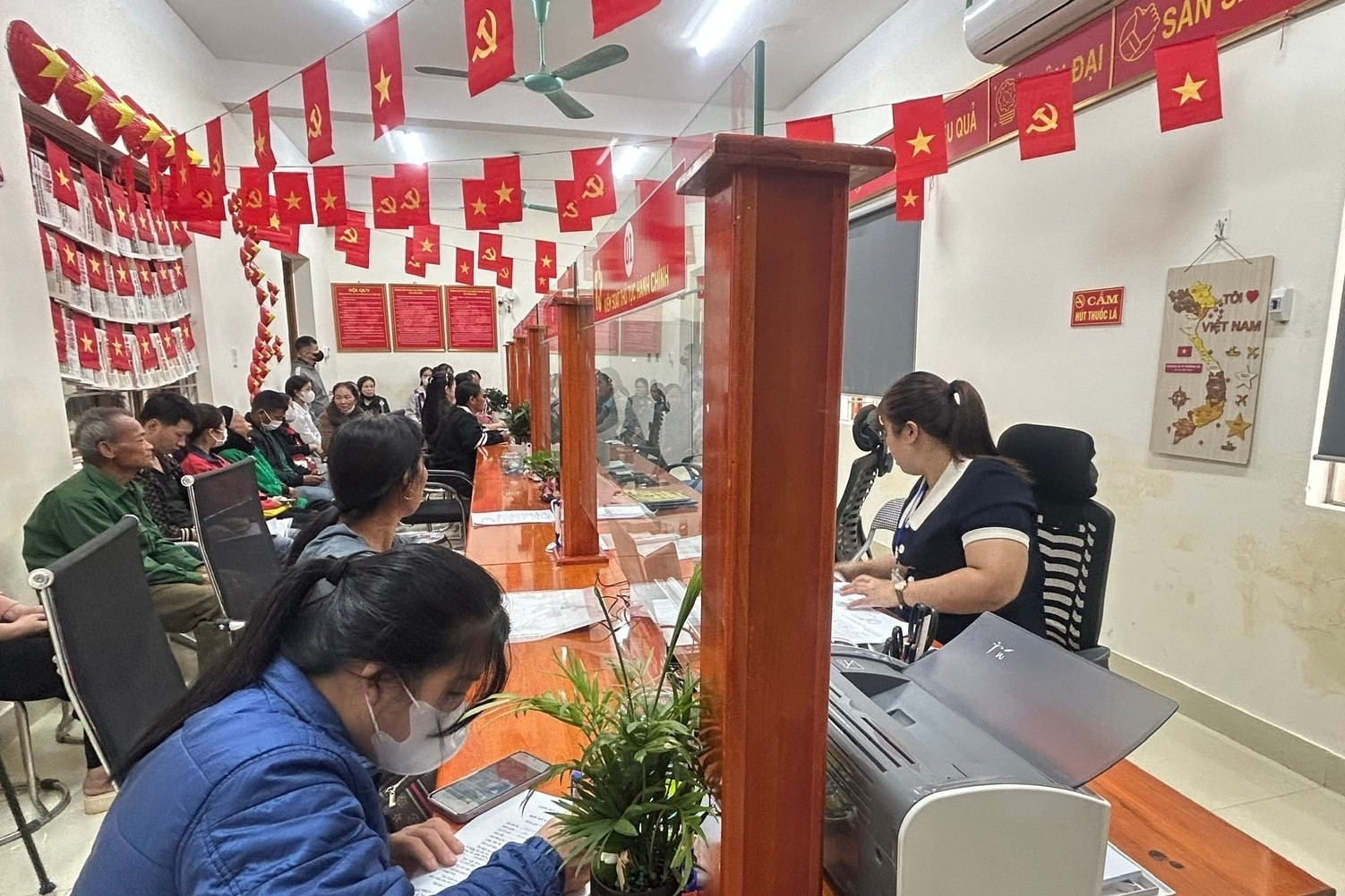 Chính quyền địa phương 2 cấp: Vượt qua 'cú sốc chuyển đổi' để vươn xa