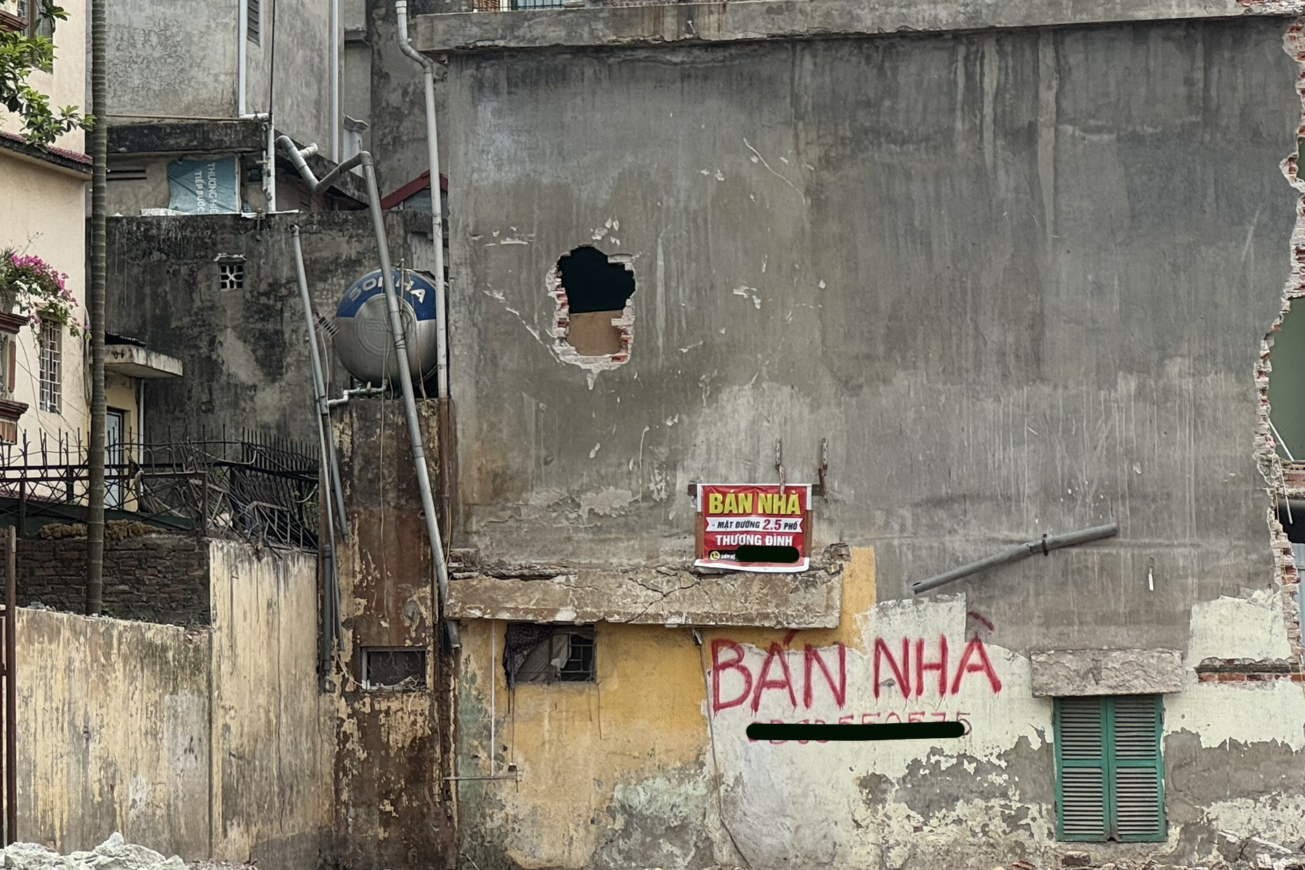 Nhà trong ngõ bất ngờ thành mặt phố nhờ Vành đai 2,5, giá rao bán tới 500 triệu/m2