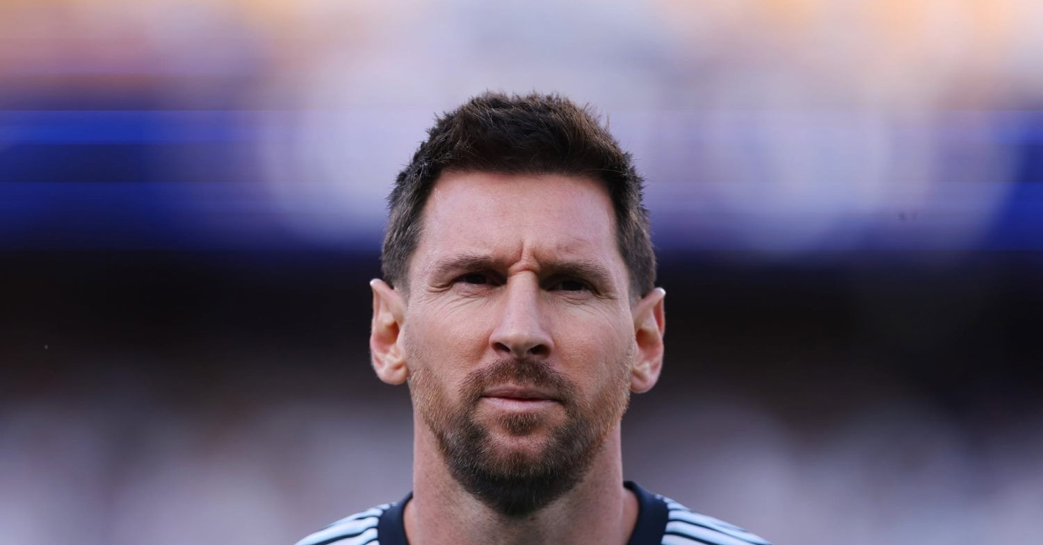 Messi vượt Ronaldo, đi vào lịch sử World Cup