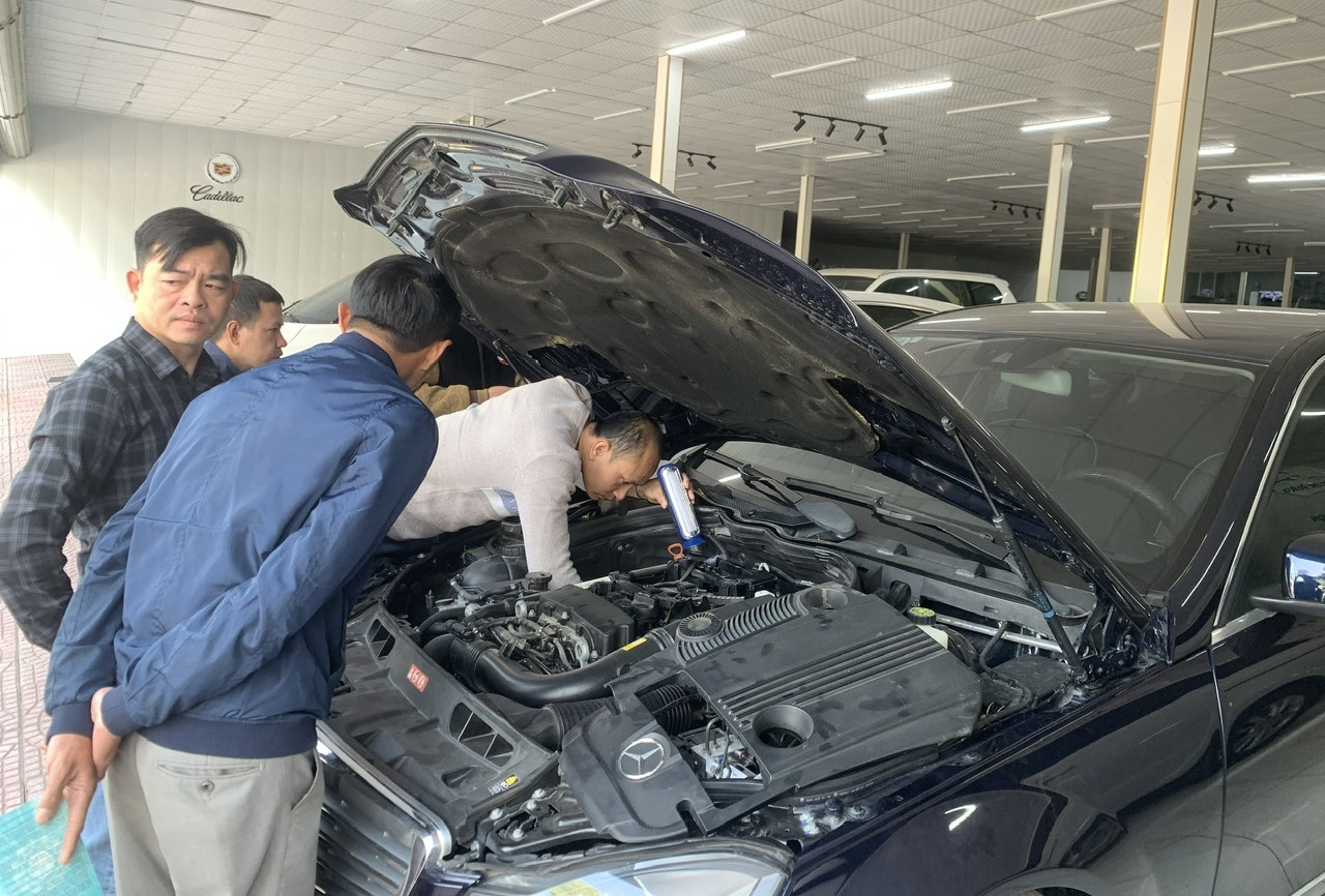 Mua ô tô cũ: Tuyệt chiêu bắt bệnh xe kém chất lượng, tránh mất tiền oan