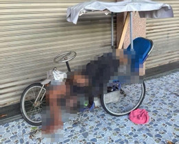 Phát hiện người đàn ông tử vong nằm ngửa trên xe lăn tự chế ở TPHCM.jpg