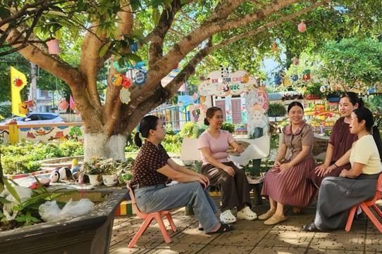 Từ ‘góp ý’ sang ‘khai vấn’ - Cách làm mới trong quản lý chuyên môn mầm non