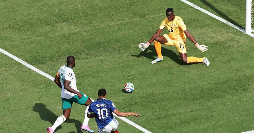 Video bóng đá Pháp vs Senegal: Mbappe rực sáng