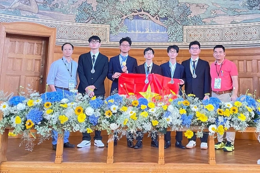 Việt Nam giành 1 Huy chương Vàng Olympic Vật lý châu Âu năm 2026