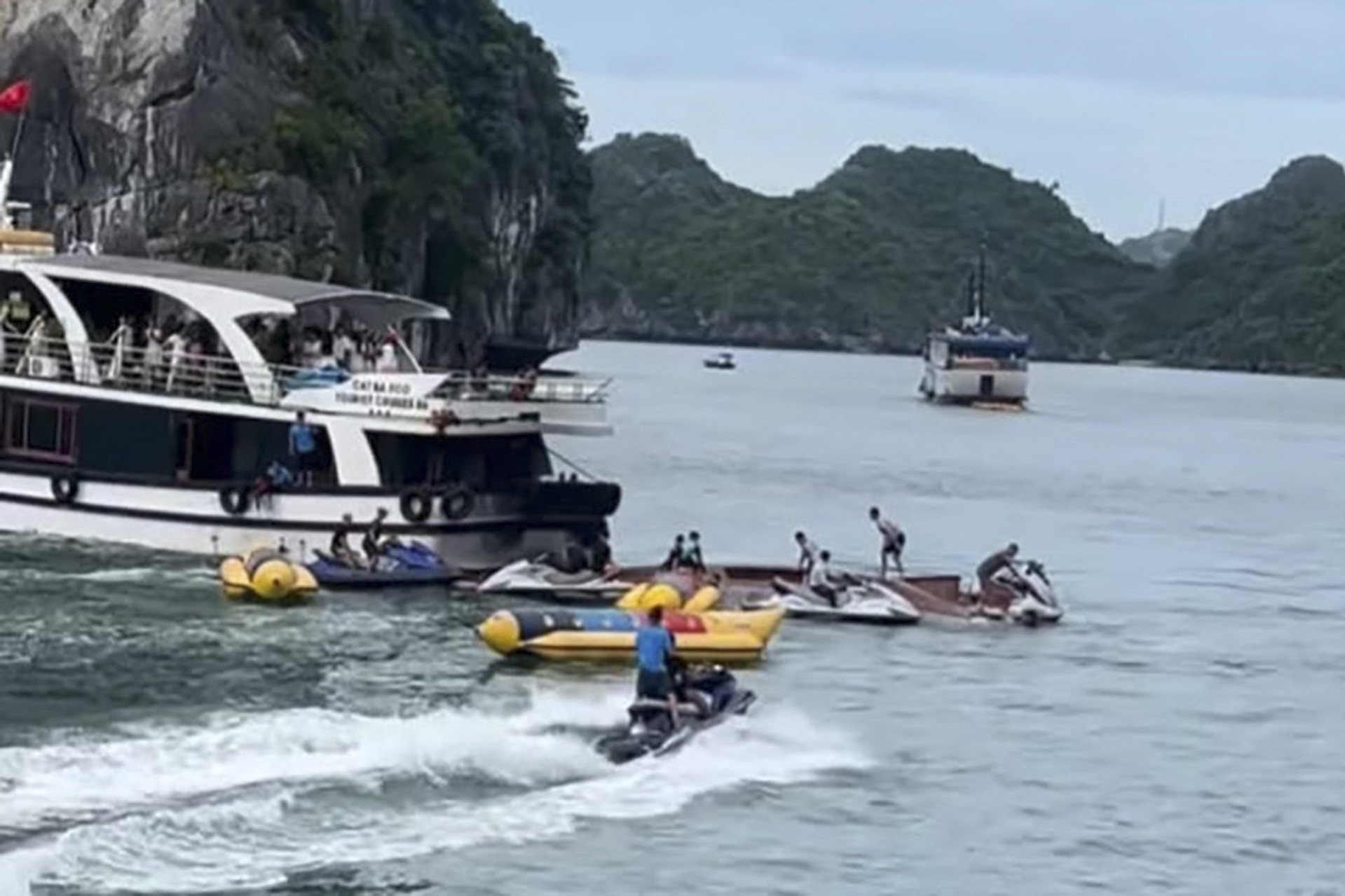 Người thân nạn nhân tử vong ở vịnh Lan Hạ: 'Em gái tôi từng muốn đổi tàu khác'