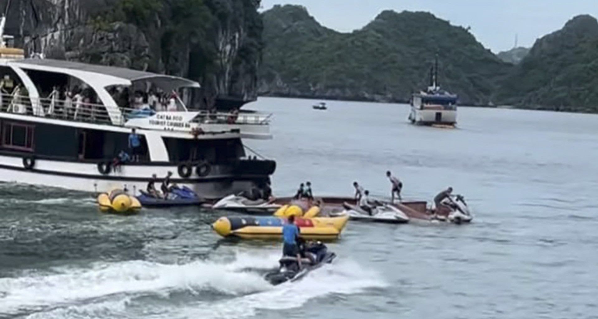 Người thân nạn nhân tử vong ở vịnh Lan Hạ: &amp;apos;Em gái tôi từng muốn đổi tàu khác&amp;apos;