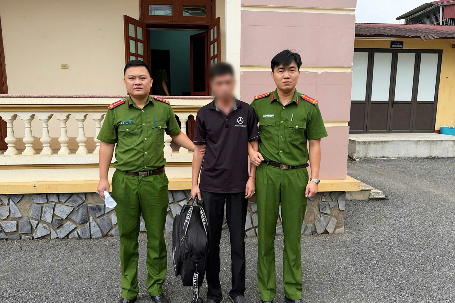 Xét nghiệm ngẫu nhiên ở một cơ quan, phát hiện trường hợp dương tính ma tuý