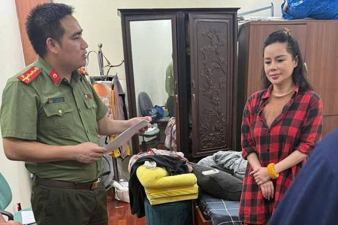 Bắt tạm giam người phụ nữ đăng clip vu khống hai bệnh viện ở Hà Nội