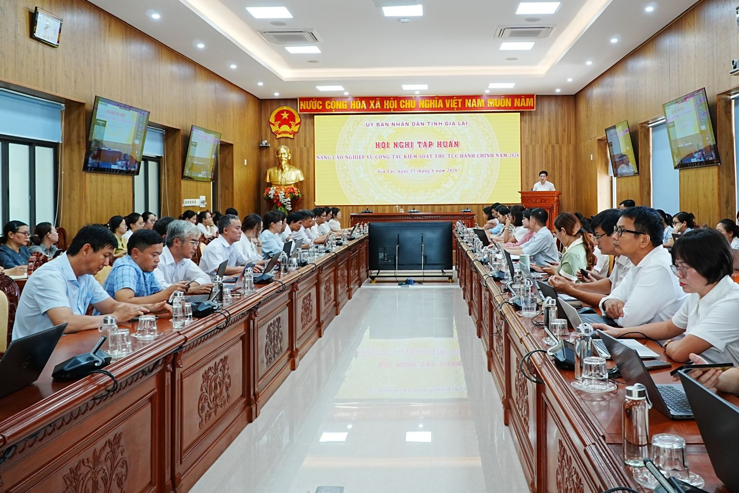 Gia Lai nâng cao năng lực cán bộ, đẩy mạnh kiểm soát thủ tục hành chính