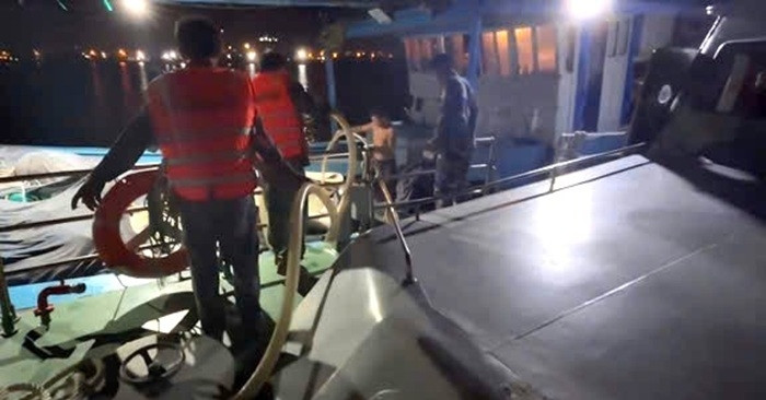 Tàu cá bị phá nước trên vịnh Đà Nẵng, 10 thuyền viên phát tín hiệu cầu cứu