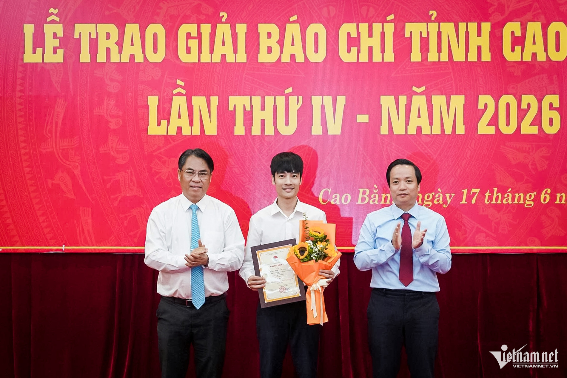 W-Báo chí_1.jpg