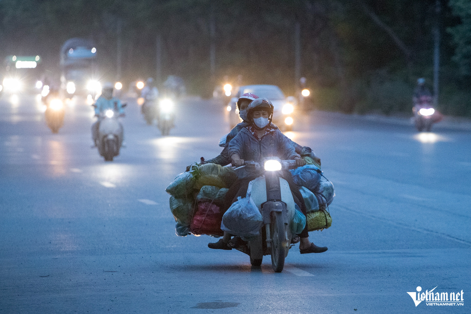 W-chocongkenh 2HIEU6013 sao chép.jpg