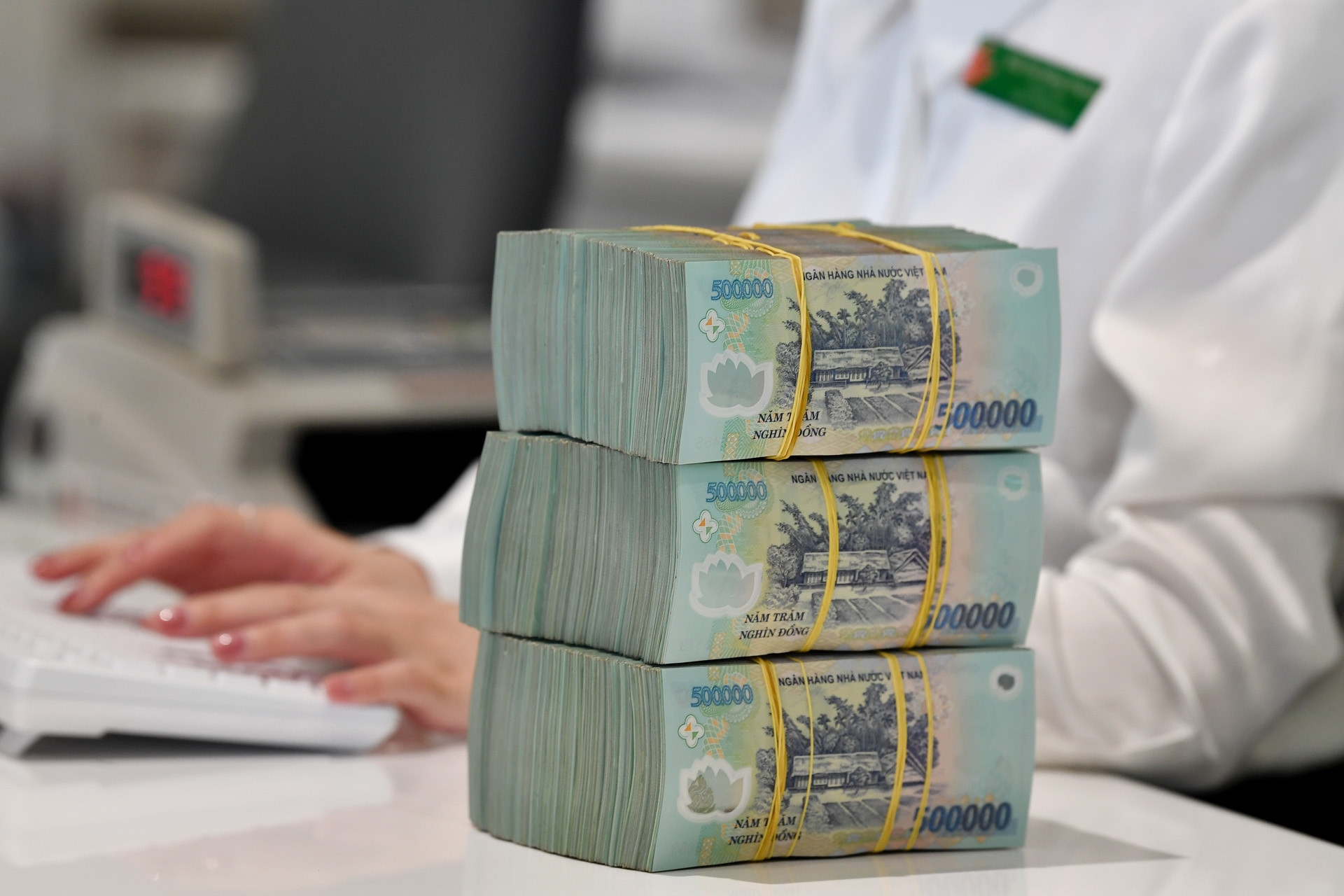 Lãi suất ngân hàng hôm nay 19/6/2026: Nhà băng lớn giảm lãi suất huy động