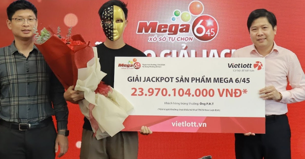 Nhân viên văn phòng Gen Z trúng độc đắc Vietlott gần 24 tỷ nói gì khi nhận giải?