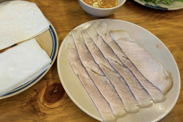 Thịt luộc bao lâu thì chín, cách luộc thịt mềm mọng không bị hôi