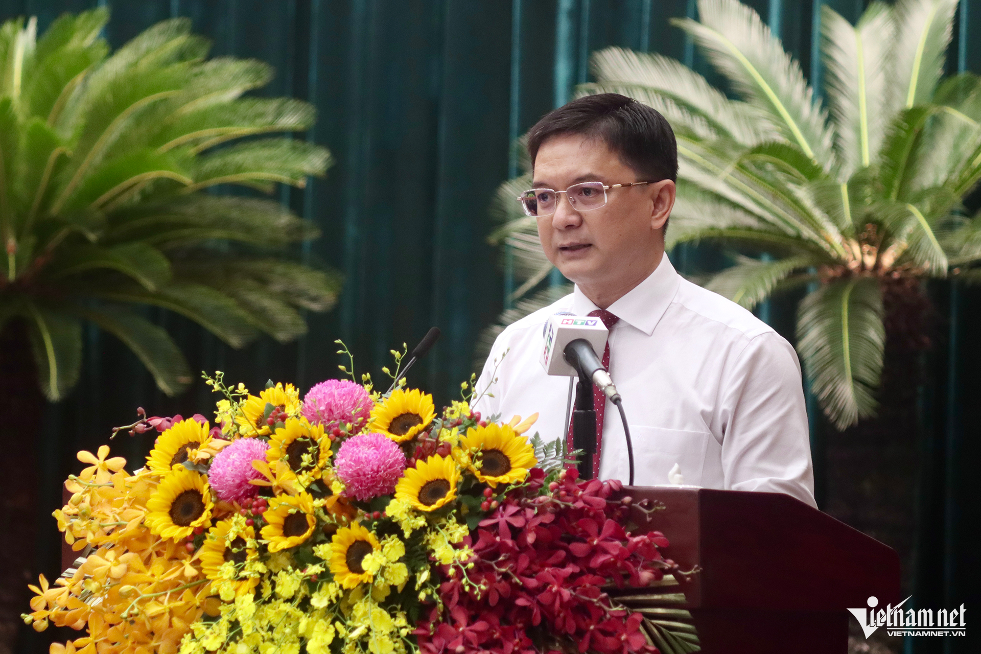 W-Phó Chủ tịch UBND TPHCM.png