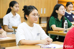 W-thi lớp 10 chuyên sư phạm.JPG.jpg