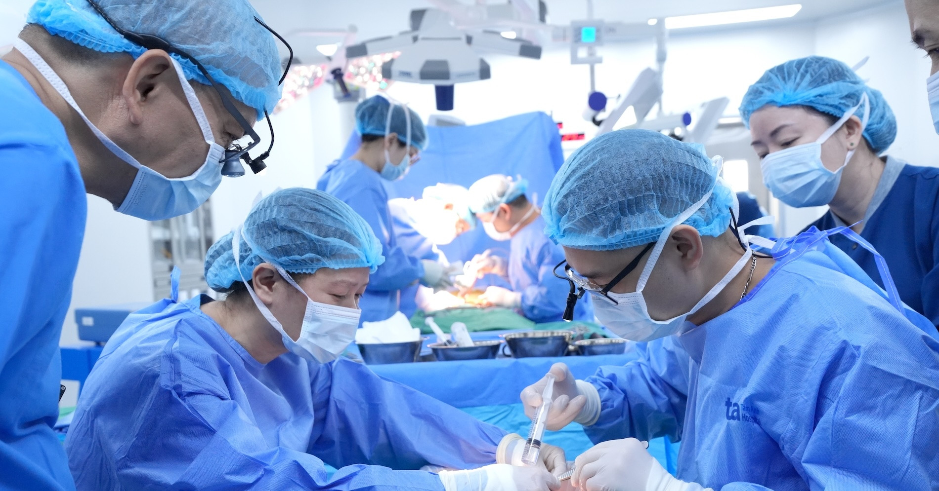 Bệnh viện Tâm Anh ghép thận thành công cho hai người trẻ suy thận giai đoạn cuối