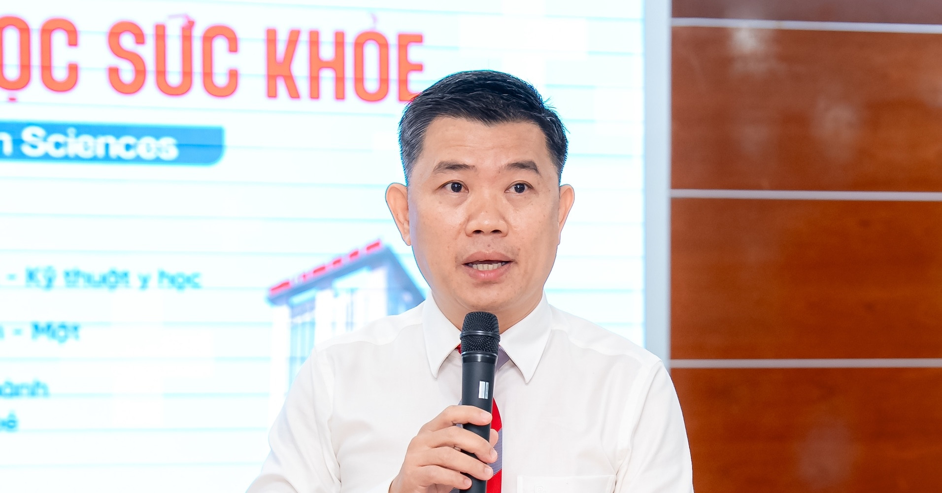 Cựu Hiệu trưởng Trường ĐH Y khoa Phạm Ngọc Thạch làm Hiệu trưởng Trường Y HUTECH