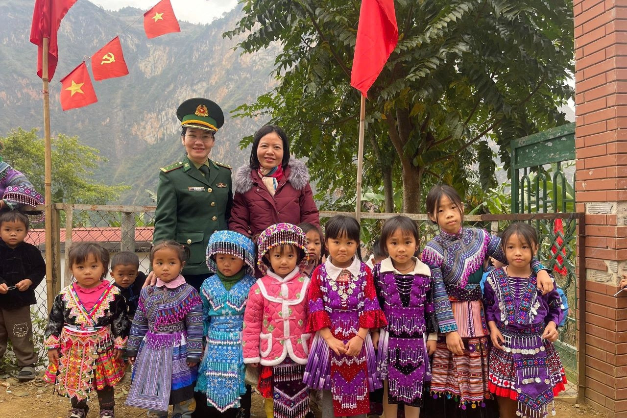 Gieo tri thức, dựng sinh kế nơi biên cương Lào Cai