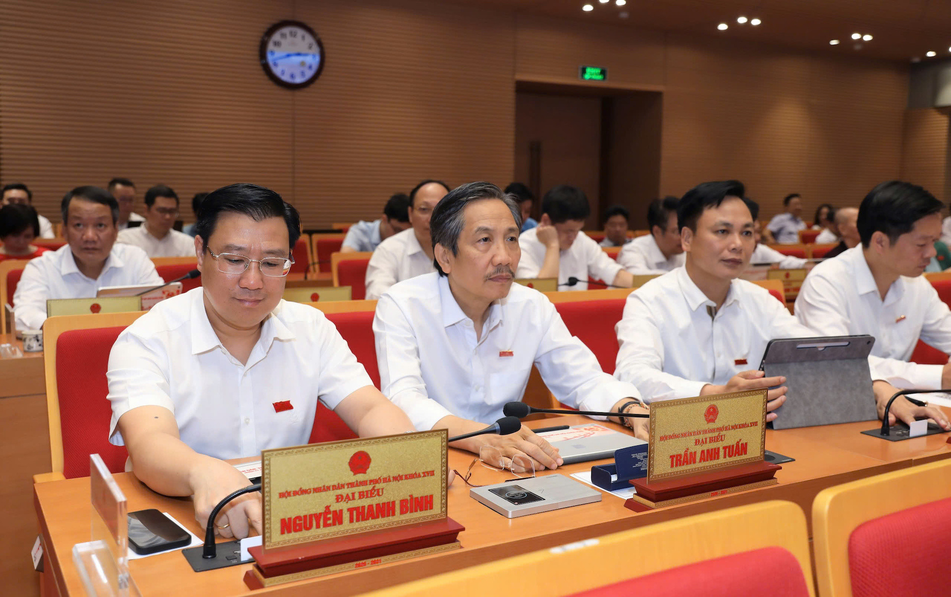 hoi dong nhan dan ha noi.jpg