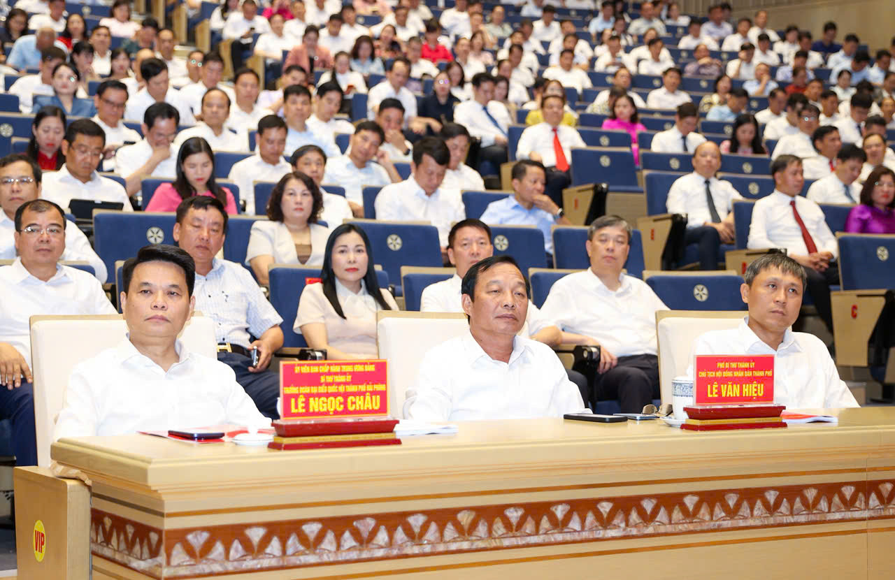 Hội nghị 2.jpeg