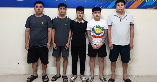 Lập &amp;apos;công ty ma&amp;apos;, mở hơn 100 tài khoản ngân hàng bán cho tội phạm ở Campuchia
