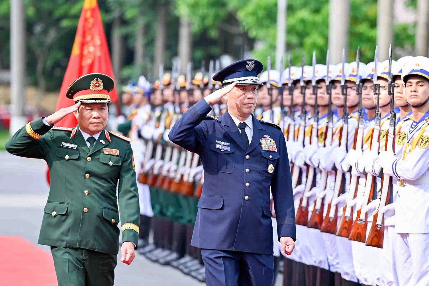 Mời lãnh đạo Bộ Quốc phòng Nhật Bản tham dự triển lãm quốc phòng tại Việt Nam