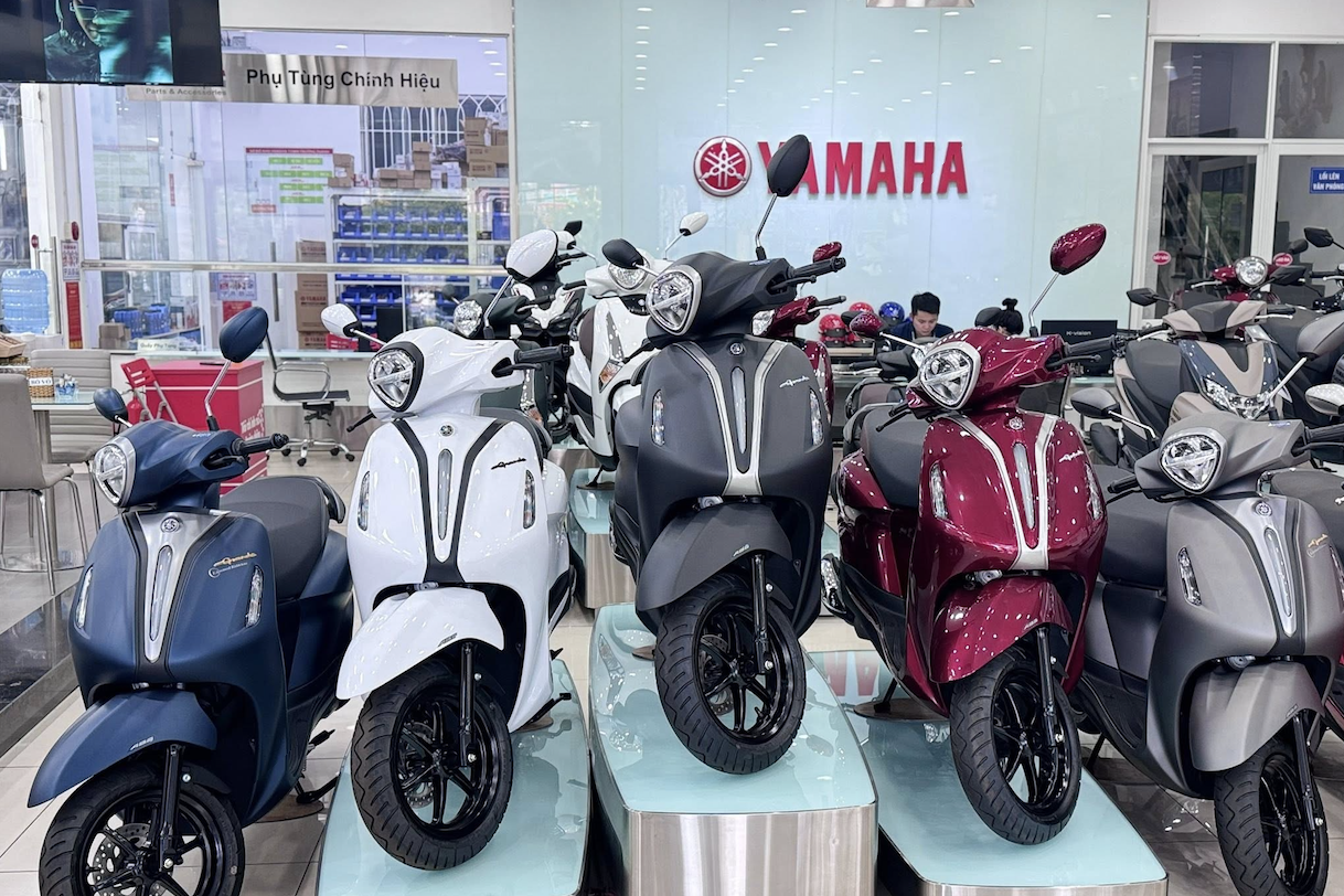 Sức mua chậm, giá xe máy xăng giảm sâu, xe tay ga 