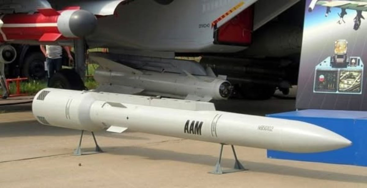 Tên lửa KS 172 Nga.jpg