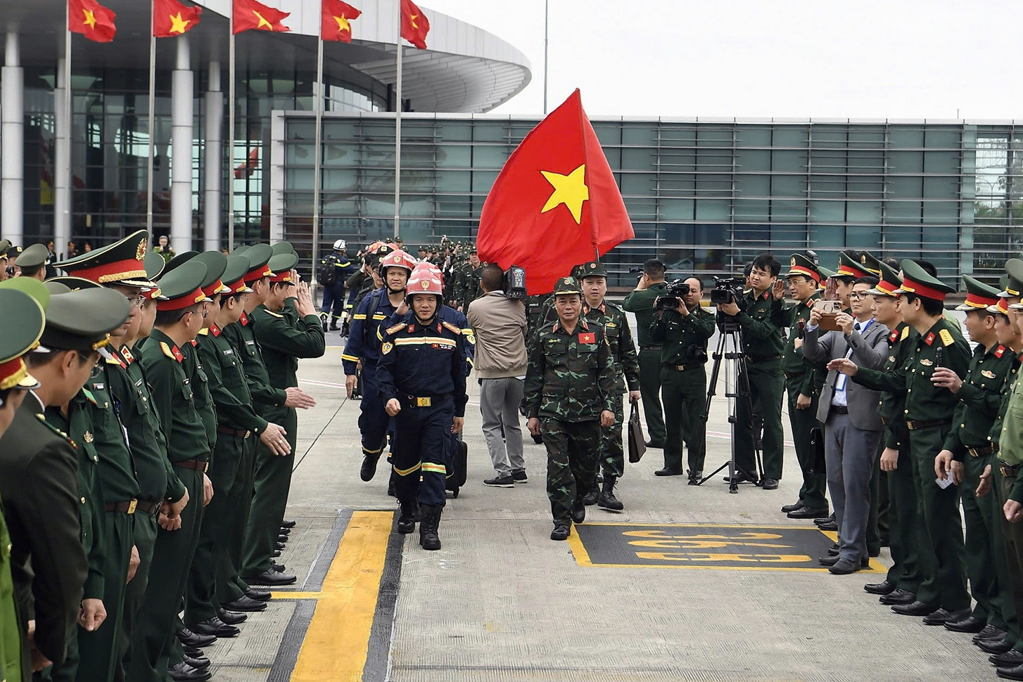 Thường trực Ban Bí thư quyết định việc cử LLVT cứu trợ thảm họa ở nước ngoài