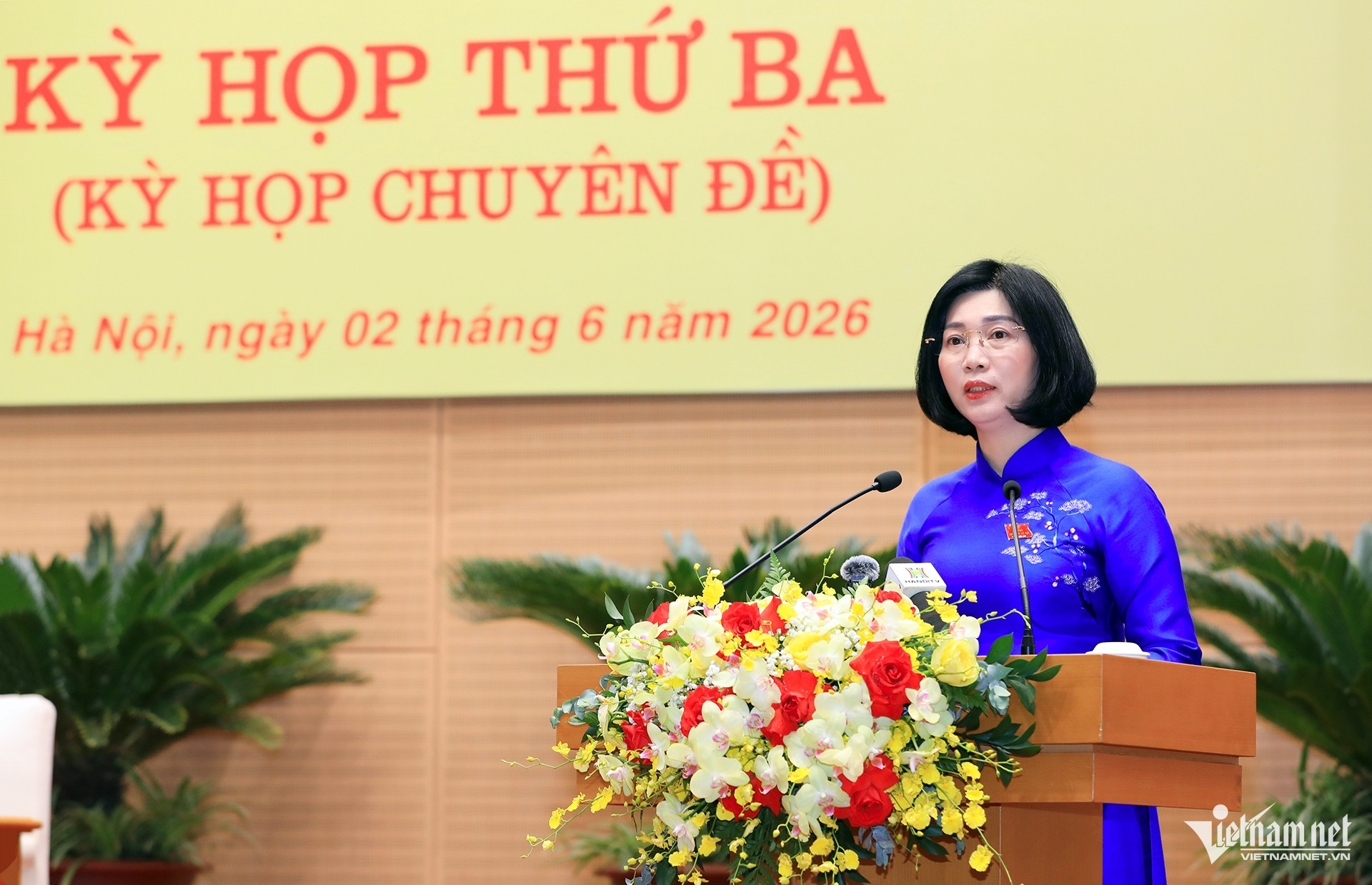 W-Phùng Thị Hồng Hà   9763.jpg