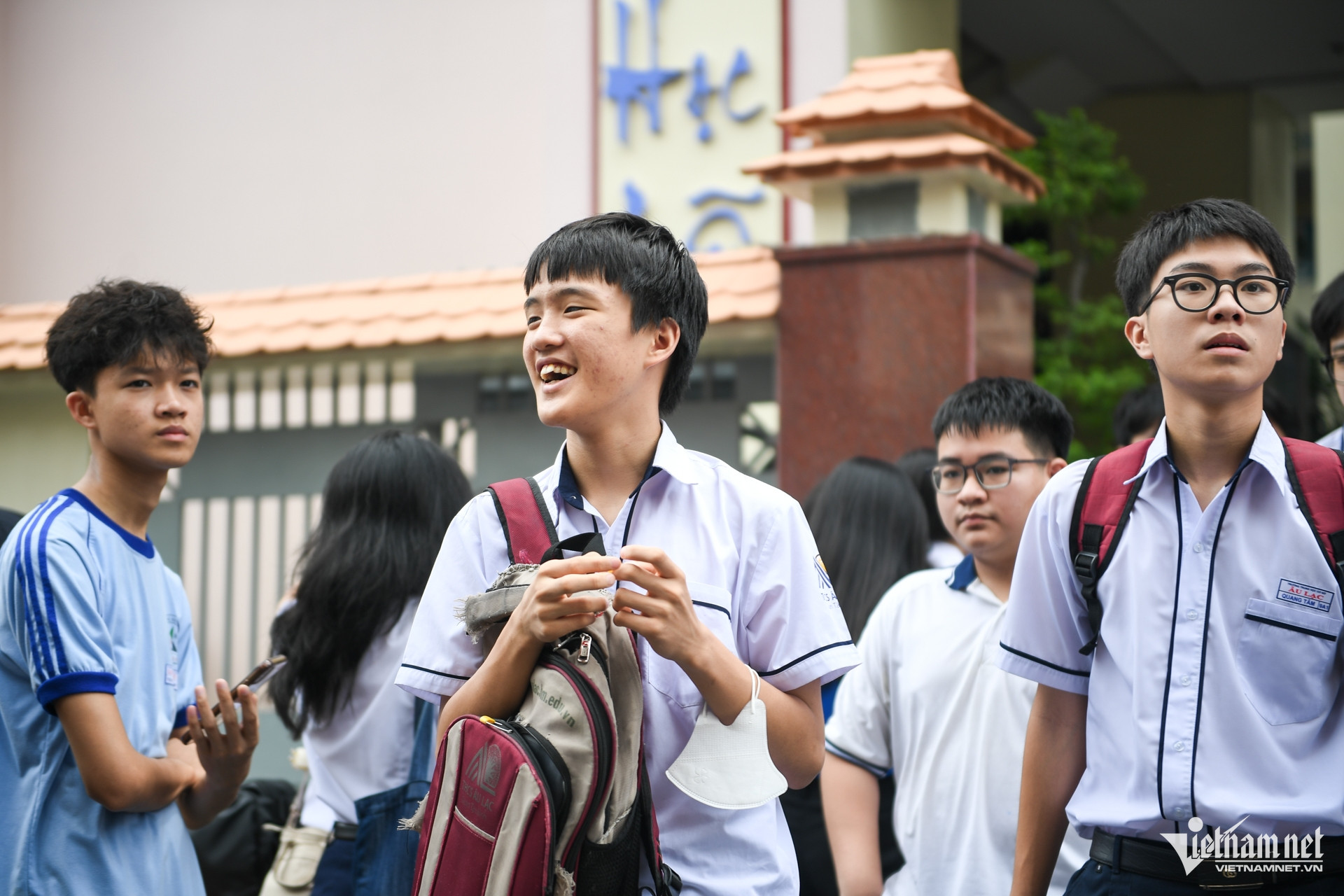 W-thi 10 TPHCM   Nguyễn Huế 9.jpg