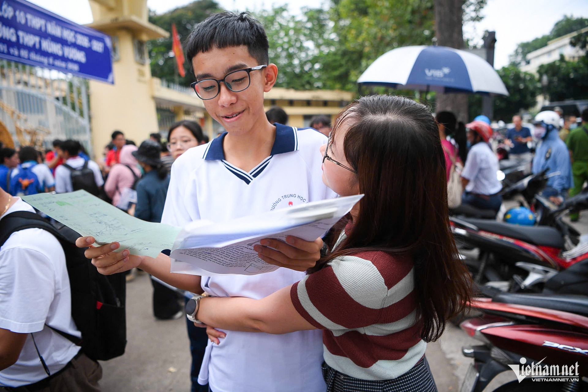 https://static-images.vnncdn.net/vps_images_publish/000001/000003/2026/6/2/w-thi-10-tphcm-tuan-hung-4-1087.jpg