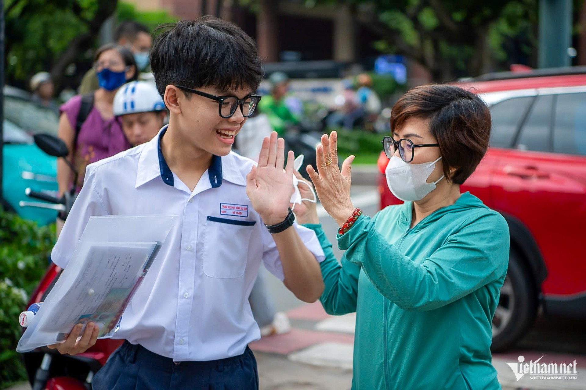 https://static-images.vnncdn.net/vps_images_publish/000001/000003/2026/6/2/w-thi-10-tphcm-tuan-hung-9-275.jpg