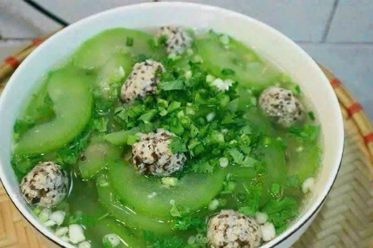 Lương y nêu lý do đừng vứt bỏ hạt, vỏ và ruột bí xanh