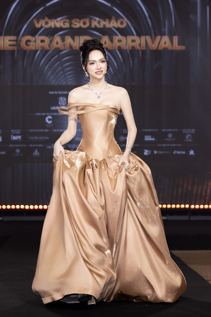 https://static-images.vnncdn.net/vps_images_publish/000001/000003/2026/6/20/miss-grand-vietnam-001-1315.jpg