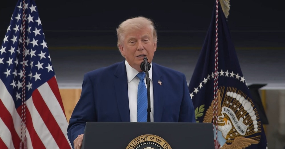 Ông Trump khẳng định đã buộc Israel đồng ý ngừng bắn với Hezbollah
