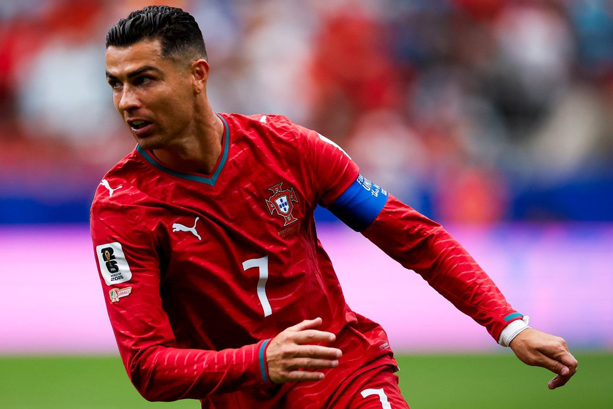 Tuyển Bồ Đào Nha: Rối loạn vì chị gái và bạn đời Ronaldo