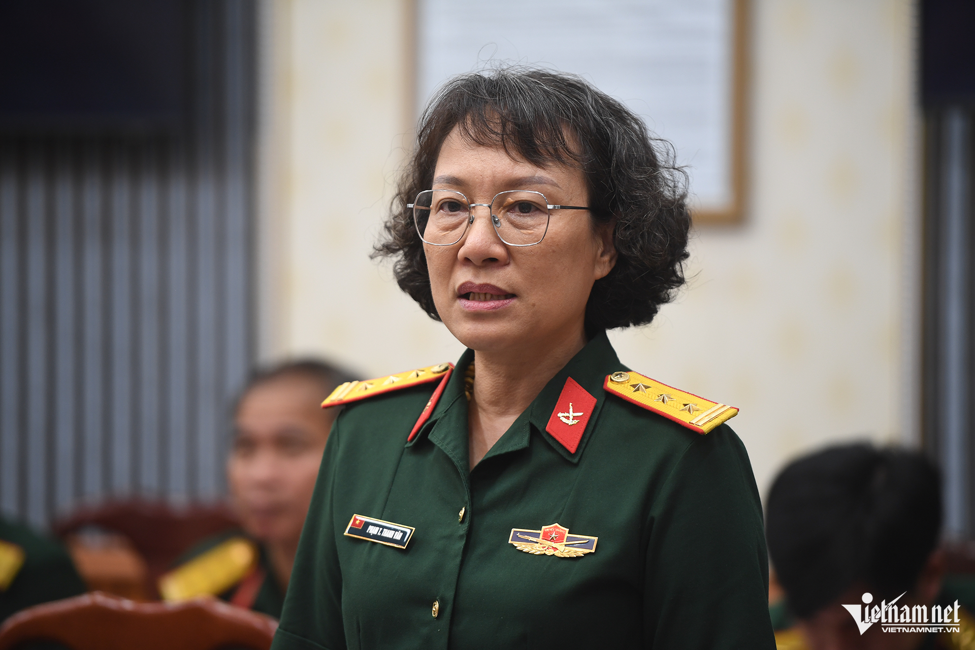 W-chuyên gia 001.png