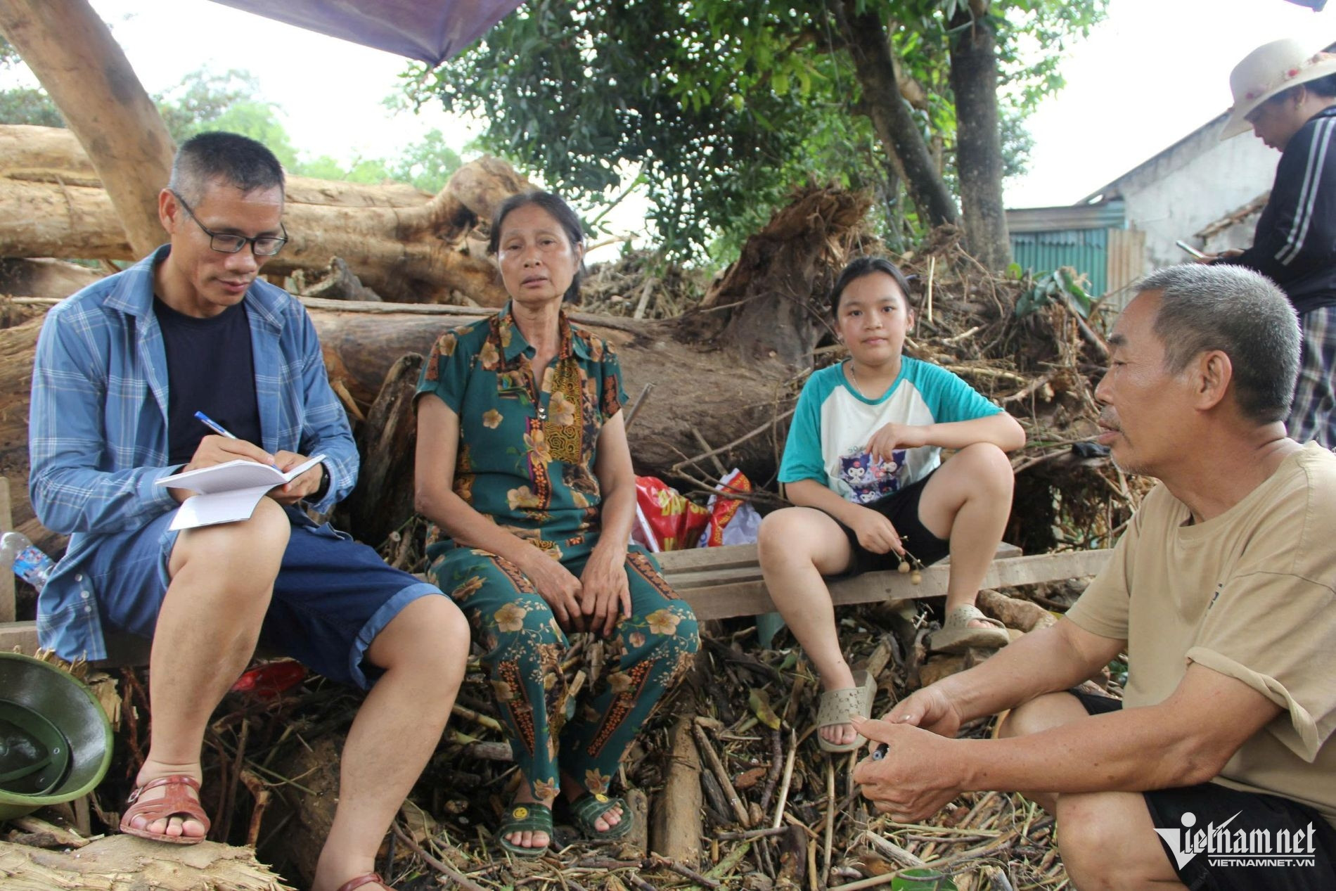 W-Tác nghiệp.jpg