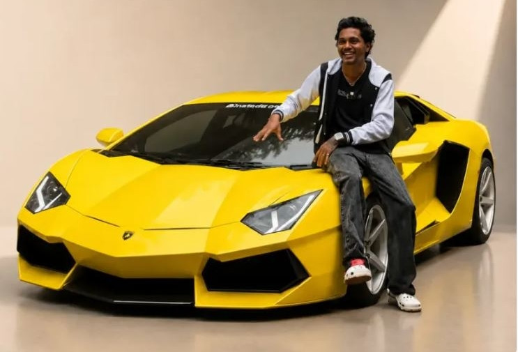 Chiếc Lamborghini Aventador tự chế từ xe cũ mua ở bãi phế liệu