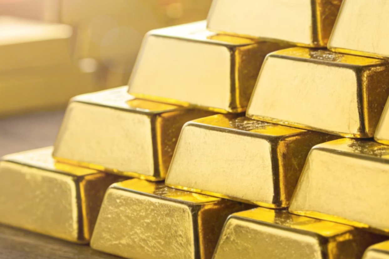 Giải mã cuộc chiến tâm lý nhà đầu tư vàng: Khi 'tay to’ đánh cược hàng tỷ USD